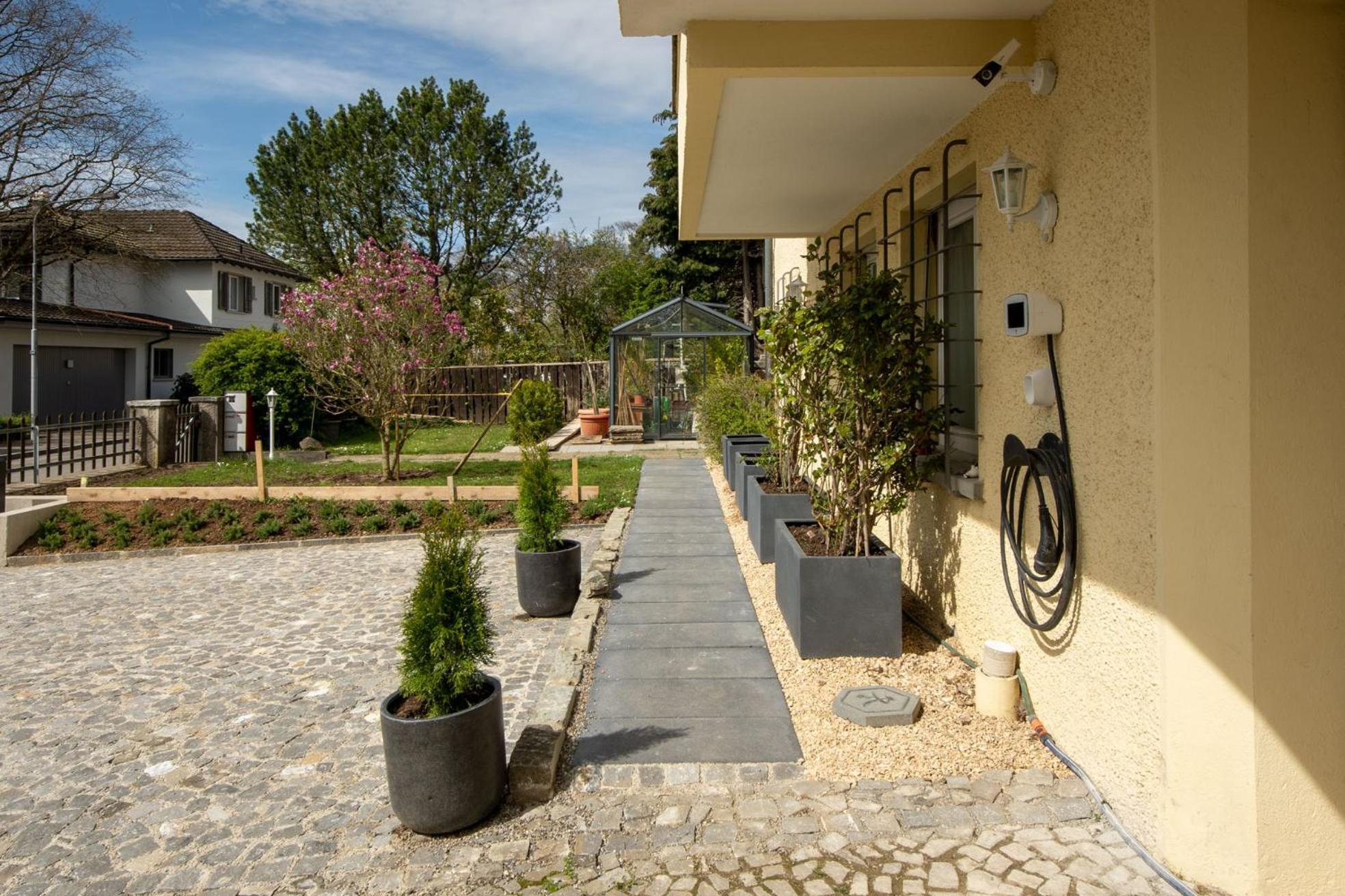 Luegete 28, Witikon Apartments Zürich Exterior foto